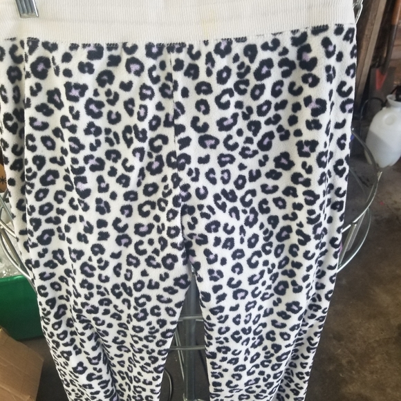 Aeropostale pjs - Picture 2 of 2